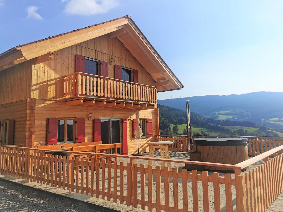 Bergchalet Am Waldrand - Pool, Sauna & Kamin Pöllauberg Eksteriør billede