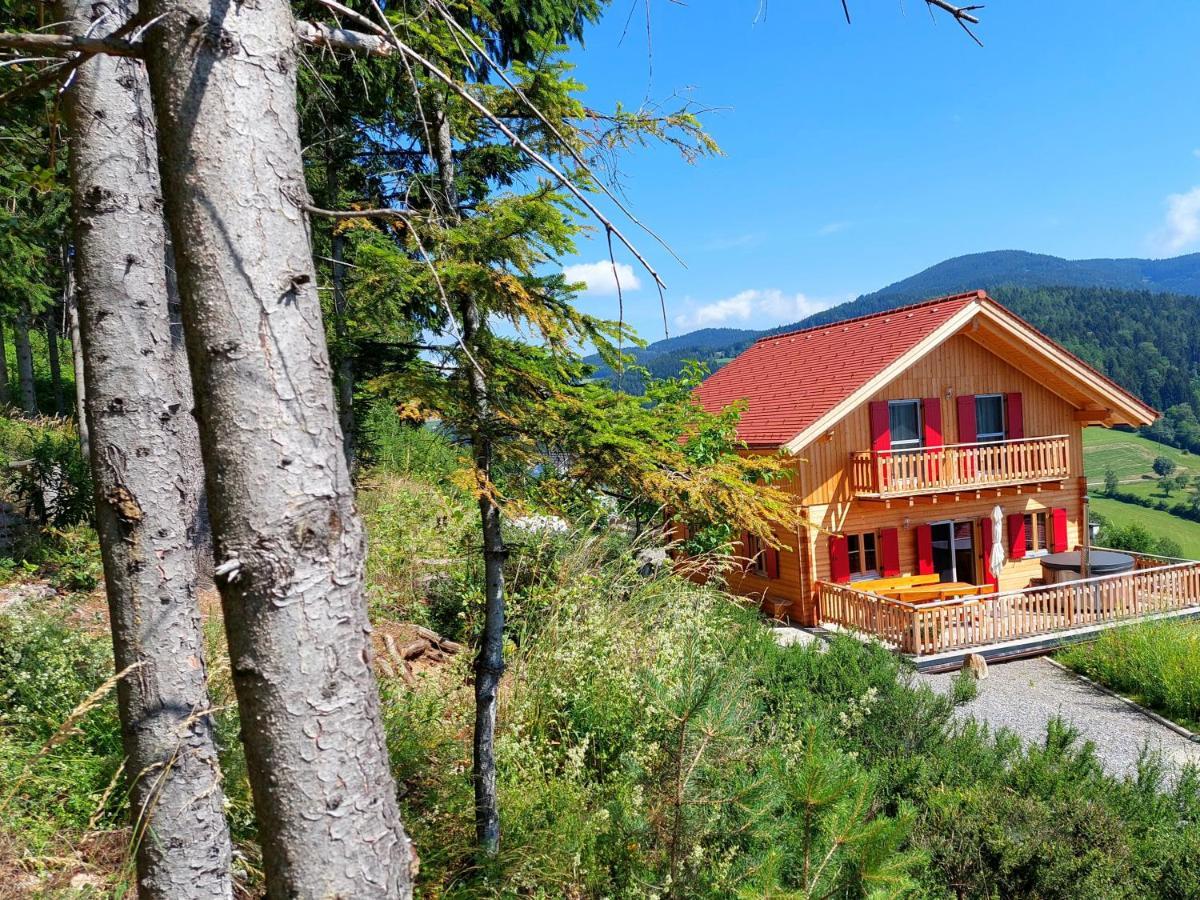 Bergchalet Am Waldrand - Pool, Sauna & Kamin Pöllauberg Eksteriør billede